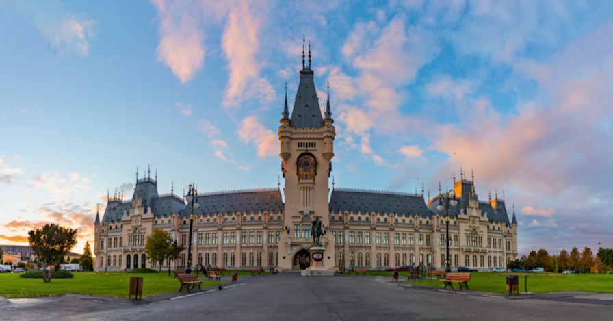 Stomatologi Iași – Cum pot medicii dentisti din Iași să își crească eficiența și profitul cu sTomato